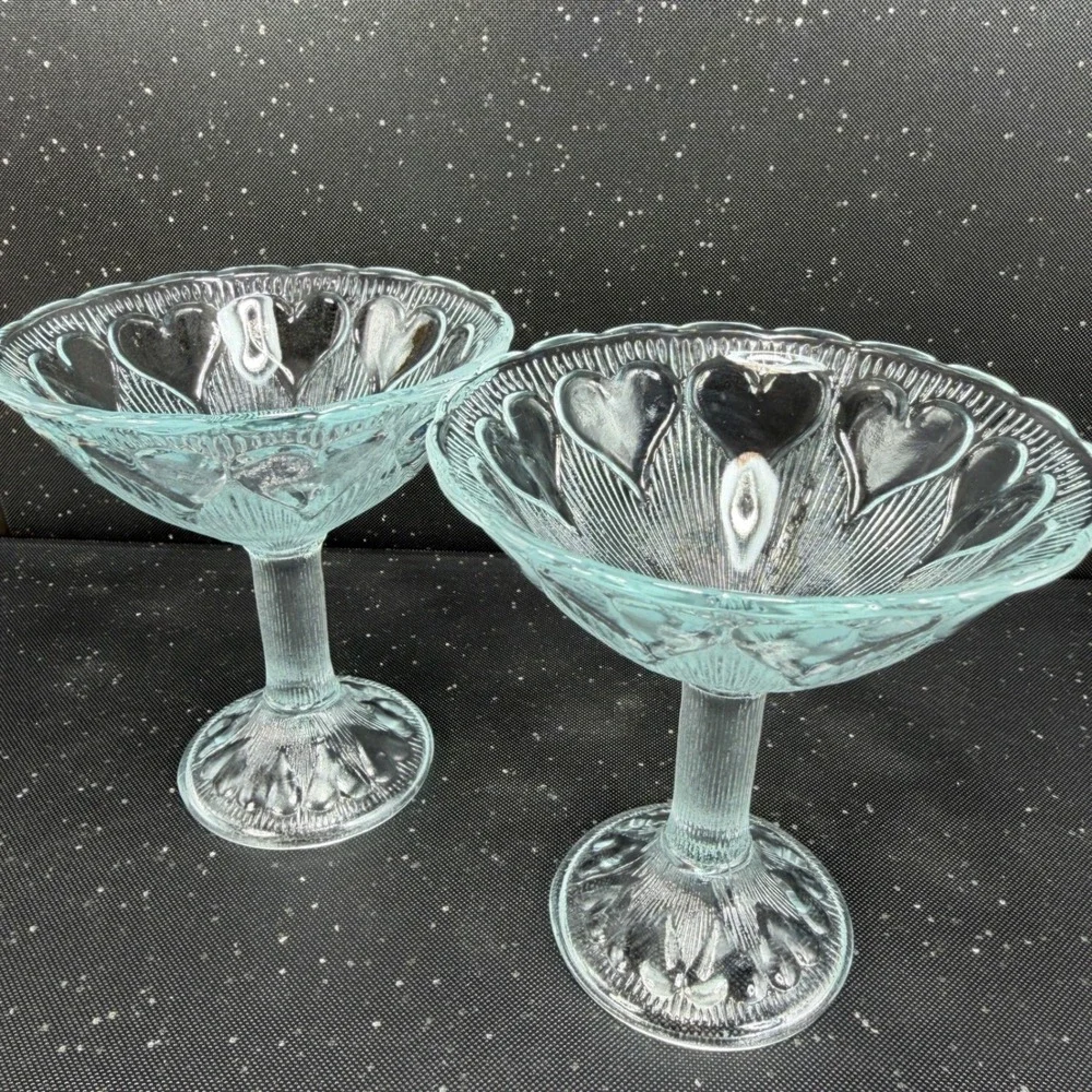 Williams Sonoma Heart Embossed Glass Dessert Martini Cups‎ Set 2 Blue Pedestal
